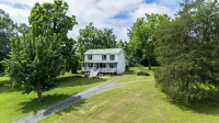 Super Cozy 5 Acre Farmhouse in Luray - Close to Everything Hotels in Luray