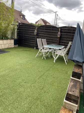 Lovely house 15 minutes from CDG airport, 10 minutes from the exhibition center Отели рядом с достопримечательностью «Parc d'Affaires International Paris Nord 2»