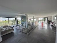 Contemporary villa with sea and mountain views 10 minutes from the beach