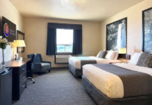 ที่พัก High Point Inn & Suites Peace River