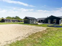 "Anuk" - 2.3km from the Sea