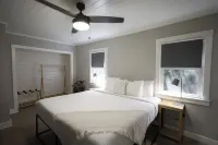 虔誠山木屋 - 停車場