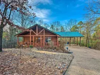 Pet-Friendly Cabot Cabin w/ Fenced Yard! Hotels in Cabot