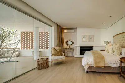 Six Bedroom Holiday Villa on Three Levels w Pool Silvertree Hotels in 