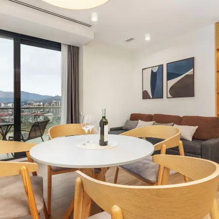 Bellevue Residence Suites