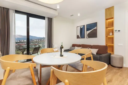 Bellevue Residence Suites - parking