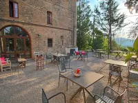 Raffinee Farmhouse with pool views - Wifi