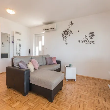 Apartments Lilly - Two Bedroom Apartment with Sea View and Terrace