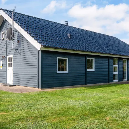 12 person holiday home in Tarm-By Traum