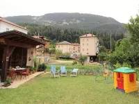 Family Retreat near Garda Hotel a Ronzo-Chienis