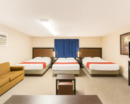 Lamplighter Inn Hotels in Three Hills