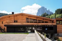 La Tambra - Residence - Central with Restaurant