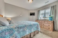 Simply Stunning Bridges Bay Retreat Cabin Accommodates 11