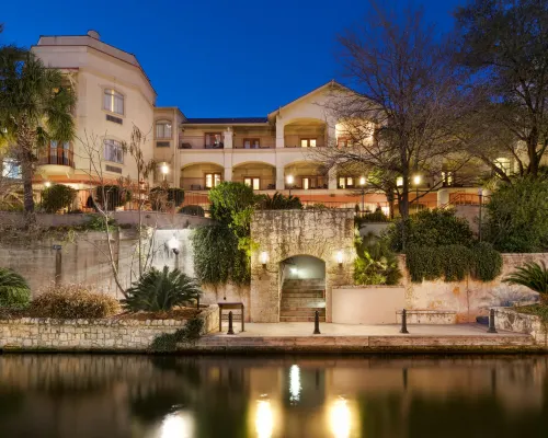 Hotel Indigo SAN ANTONIO-RIVERWALK by IHG Hotels near Ojeda Park