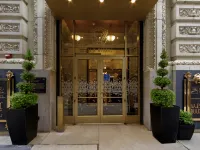 Hampton Inn Majestic Chicago Theatre District Các khách sạn gần Cloud Gate