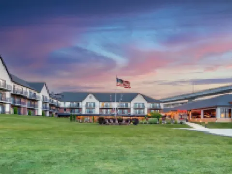 DoubleTree by Hilton Port Huron Hotels in St. Clair County