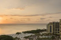 The Ritz-Carlton, Aruba - Romantic