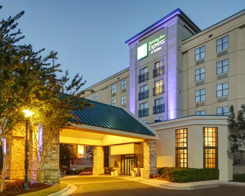 Holiday Inn Express & Suites ATLANTA BUCKHEAD by IHG Hotels near Atlantic Station