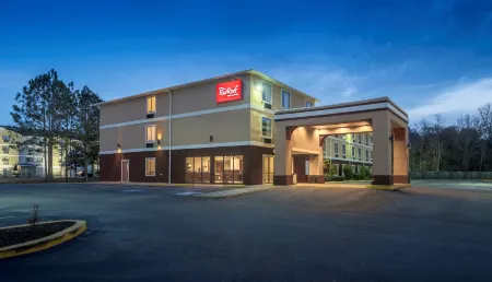 Red Roof Inn & Suites Biloxi - Ocean Springs