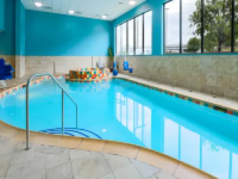 ホリデイ イン エクスプレス & スイーツ フォートワース ダウンタウン by IHG フォートワースのホテル