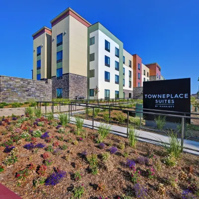 TownePlace Suites Sacramento Airport Natomas Hotel dekat Arena Arco
