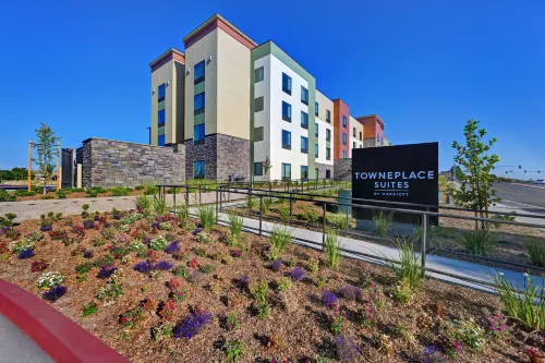 TownePlace Suites Sacramento Airport Natomas - Airport Shuttle