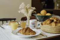 Corneille - 50m du Grand Théâtre, Opéra - Encore Mieux - breakfast