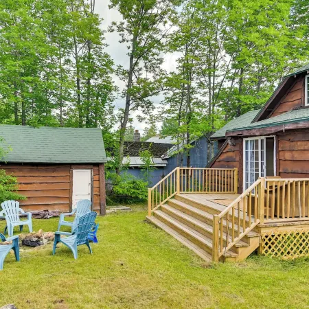 Rustic Caroga Lake Retreat Fish, Hike and Ski!