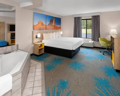 Days Inn by Wyndham Eagle River Hotels in Eagle River