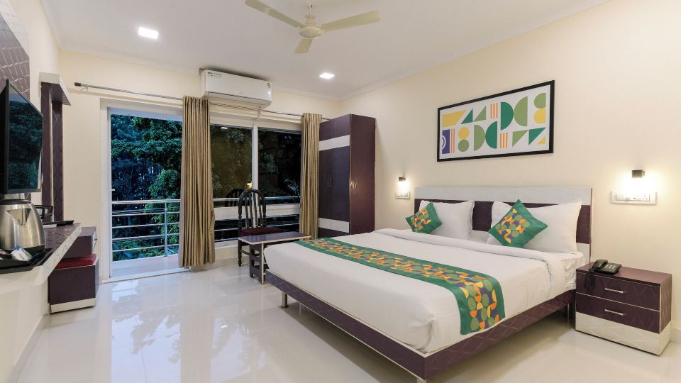Treebo Sns Grand Inn