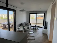 Lujoso apartamento de 2 dormitorios en Arenals del Sol con piscina y vistas al mar - con encanto