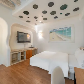 Shinchon Grand Hotels near Charm & Charm