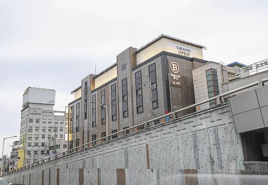 브라운도트호텔 인테리어