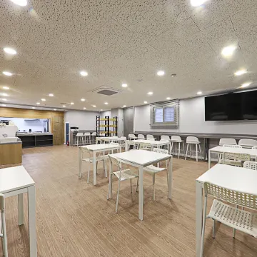 Changwon Jungangdong Brown Dot Changwon Central Branch