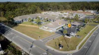 Super 8 by Wyndham Hardeeville Hotels in Hardeeville