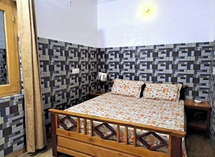 Hotel Neelkanth
