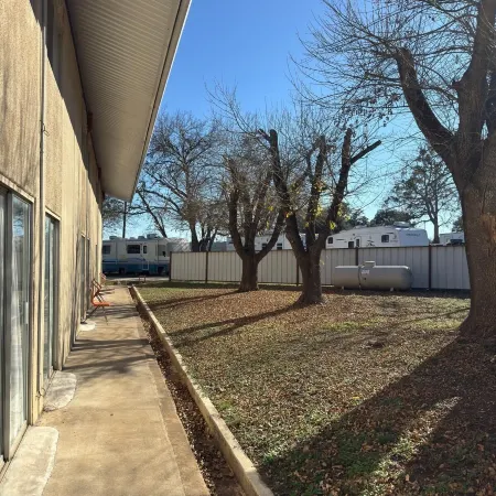 American Inn & RV Park