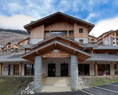 Hameau des Eaux d'Orelle Hotels in Orelle