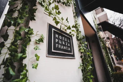Esplendor by Wyndham Buenos Aires Plaza Francia - 4 Yıldız