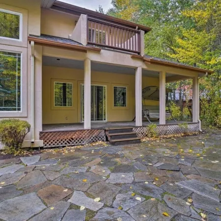 Grand Hailey Home by Big Wood River and Sun Valley! is Located in Hailey