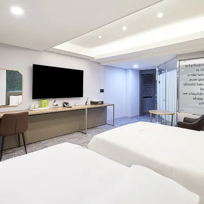 بوندانج ريجينسي هوتل Hotels near منتزه هوارانغ