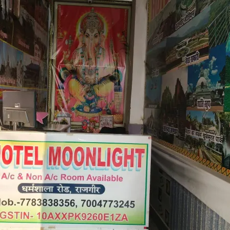 Hotel Moon Light