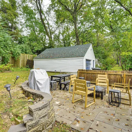< 1 Mi to Notre Dame: Family-friendly Home!