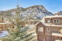 Dtwn Frisco Home w/ Mtn View, 11 Mi to Ski Breck! - parking