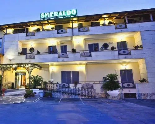 Hotel Smeraldo Hôtels à proximité de : Place Navone