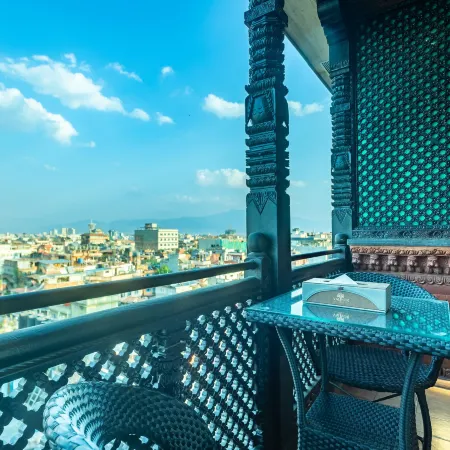 Aarya Hotel & Spa