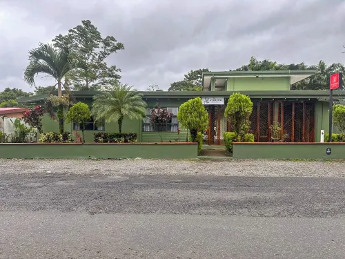 Viajero la Fortuna Hostel - Pools