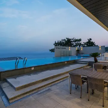 Pohang Red House Ocean Hills Pension