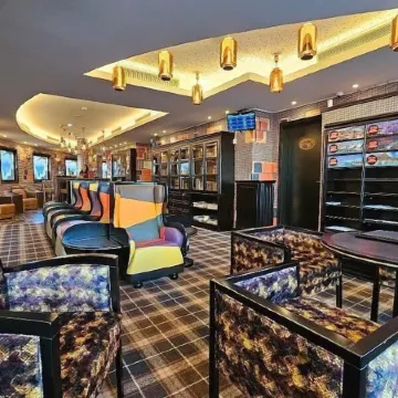 Hotel Jaguar Oporto - Airport to Hotel and City is a Free Shuttle Service