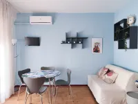 Cozy studio near beach with pool - 2星級
